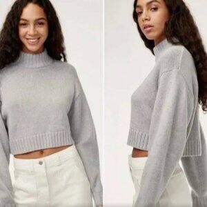 Wilfred Free Aritzia Gray Harper Turtleneck Cropped Sweater